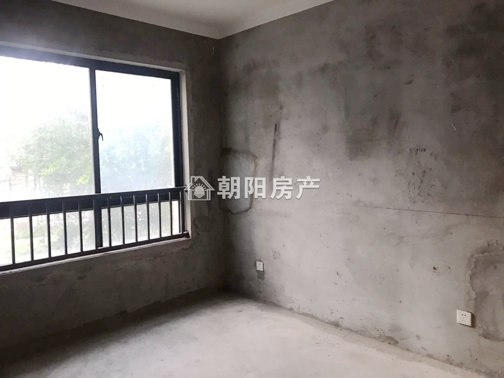 泉山湖兰乔公馆 115平 南向三居 毛坯 交通便利 学区房