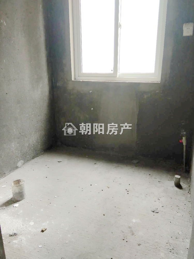 万茂华府 117平 南向三室二厅 毛坯 交通便利 学区房