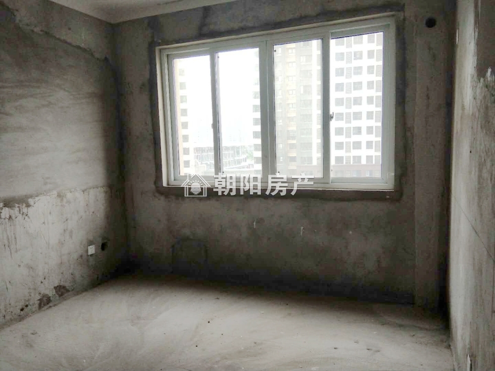 万茂华府 117平 南向三室二厅 毛坯 交通便利 学区房