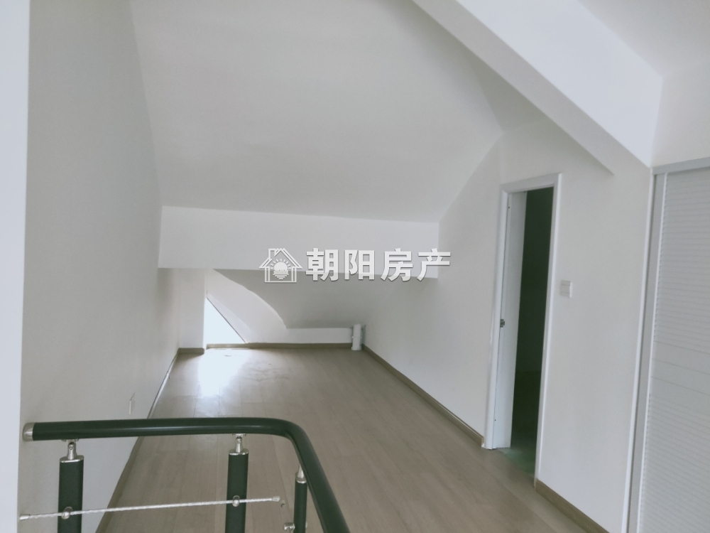 泉山湖 78平 朝南两室精装 学区房 交通便利