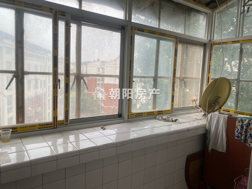 机厂新建村 50平 南向两室一厅 简装 交通便利