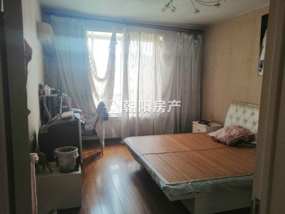 惠利中都一期 128平 南北通透三室二厅 单价2262元 交通便利