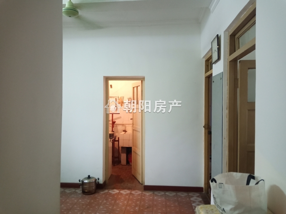 龙眼村 60平 南向两居 交通便利 学区房 简装