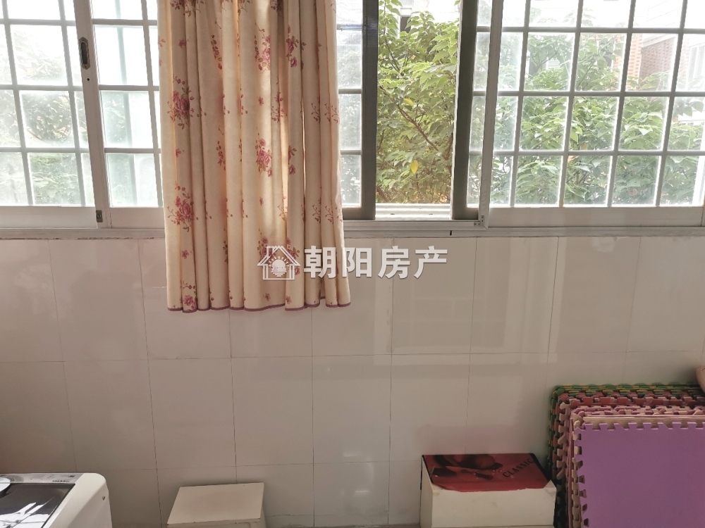金豪阳光花园 98平 南向精装三室 满五唯一 学区房