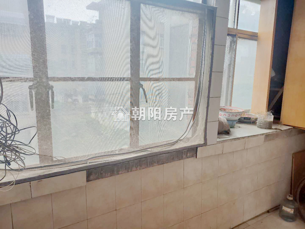 前锋一村 70平 南向两室 学区房 免税 单价2828元