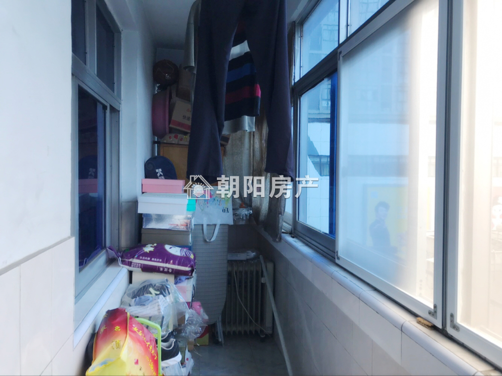 二汽新村 54平 南向一室一厅 交通便利 购物便捷