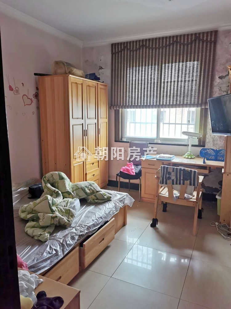 惠利江陈新村 166平 南向大三居 满两年 学区房 交通便利