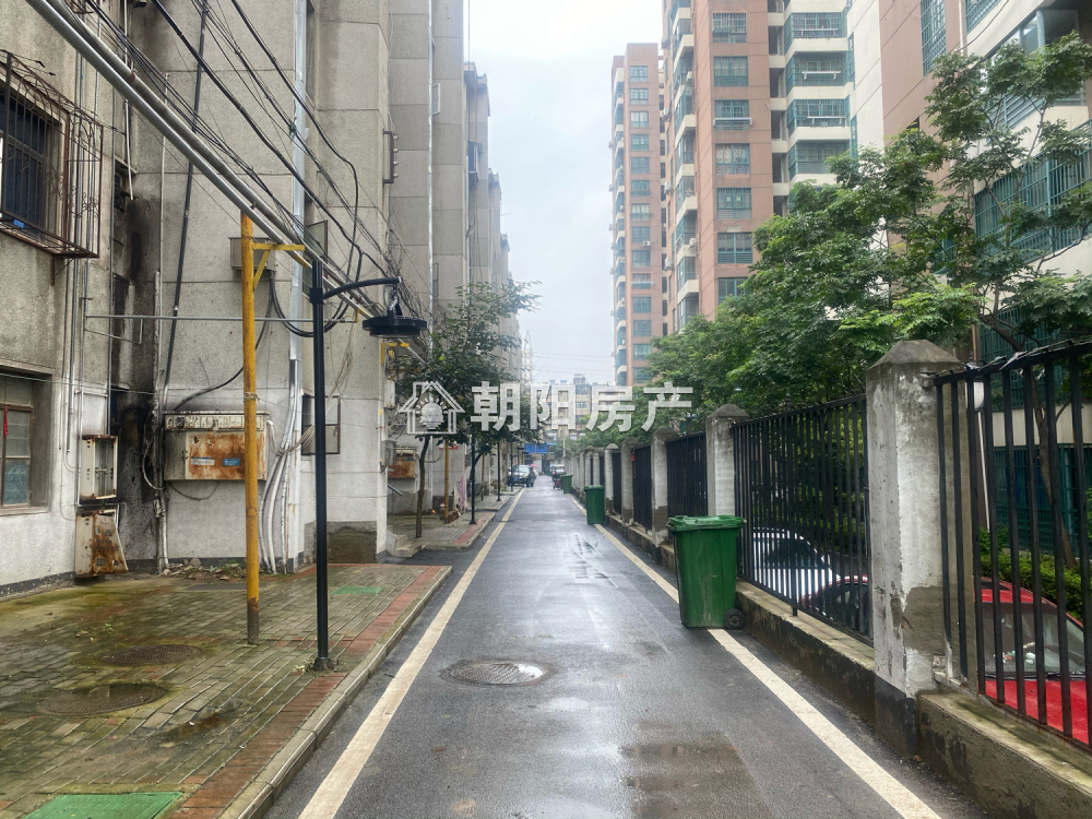 机厂新建村 50平 南向两室一厅 简装 交通便利