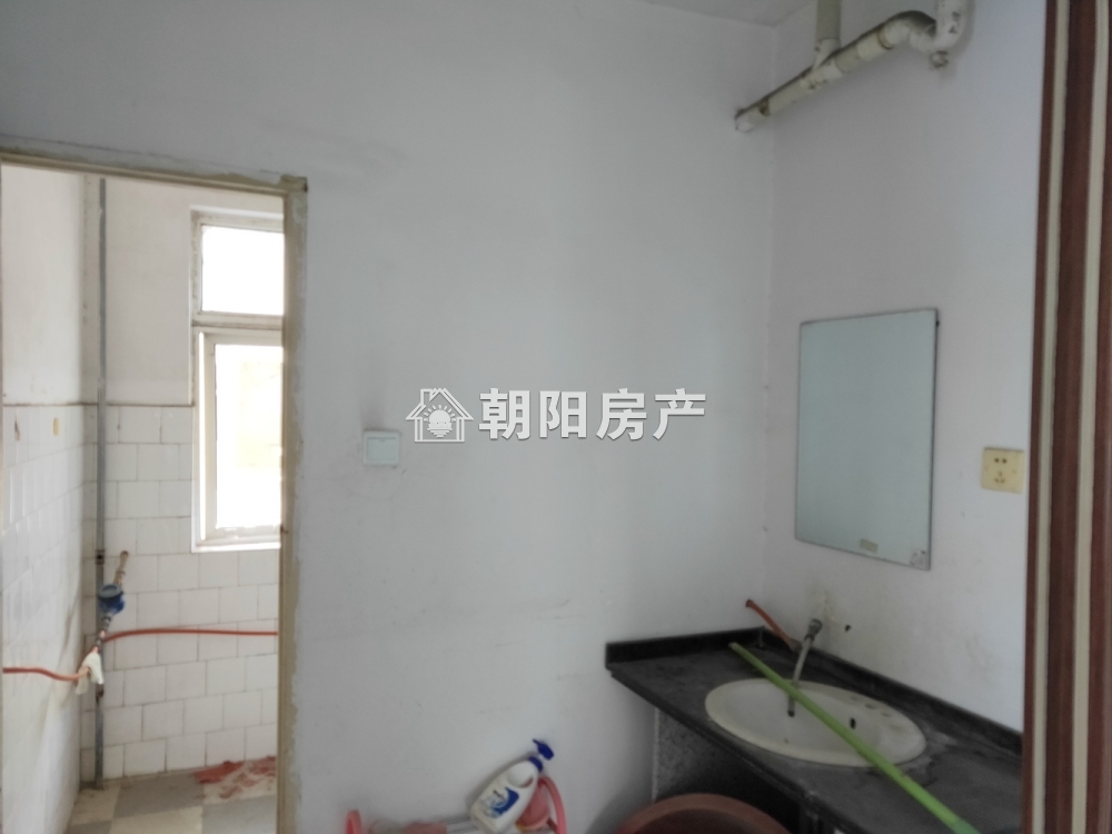 香港街花园小区 109平 南向三室两厅 免税满两年 采光好随时看房