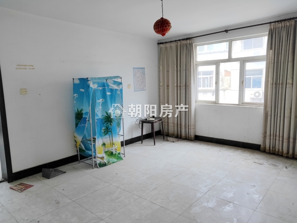 香港街花园小区 109平 南向三室两厅 免税满两年 采光好随时看房
