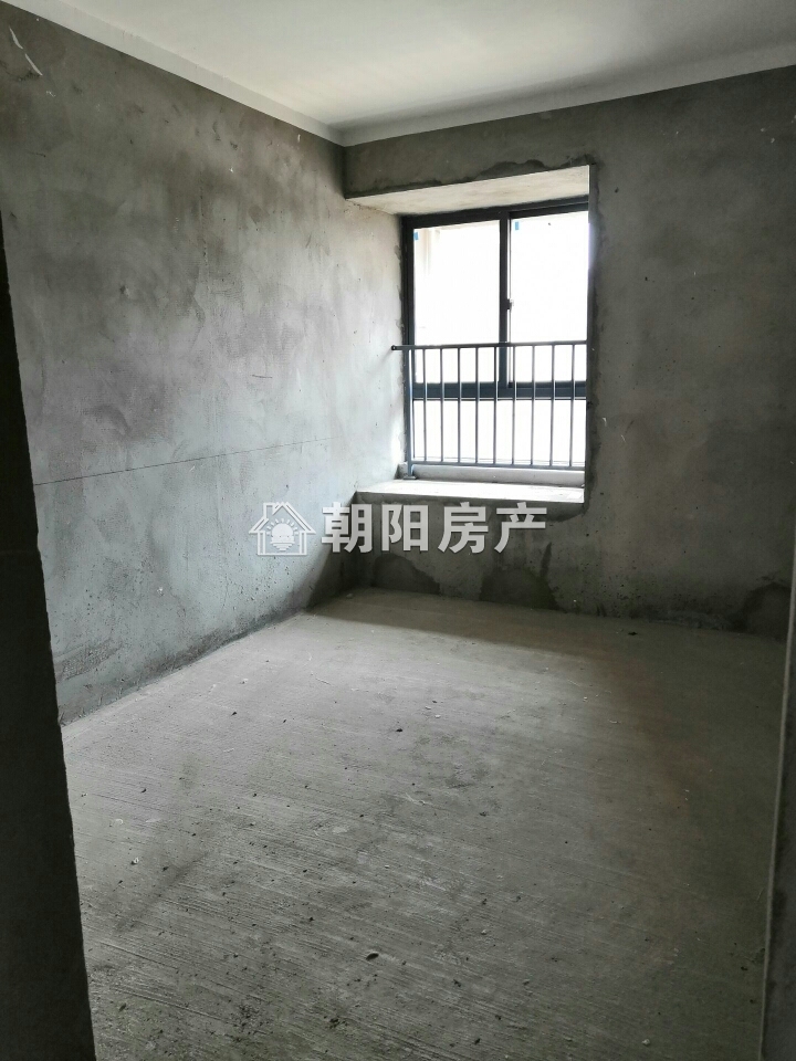 龙成奥韵 113平 南向采光三室 6681元/平 环境好