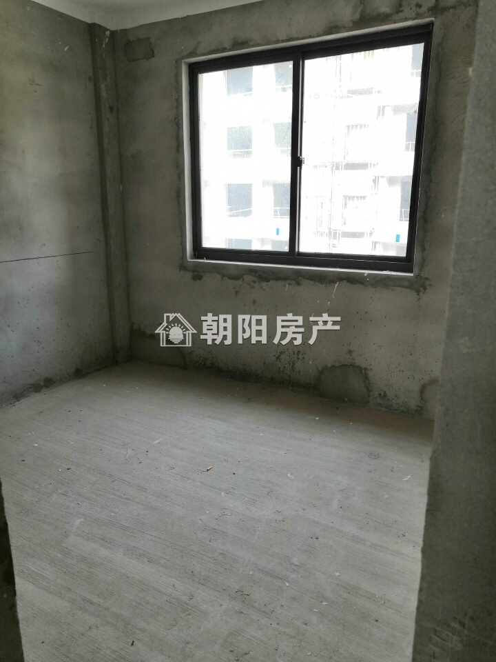 龙成奥韵 113平 南向采光三室 6681元/平 环境好