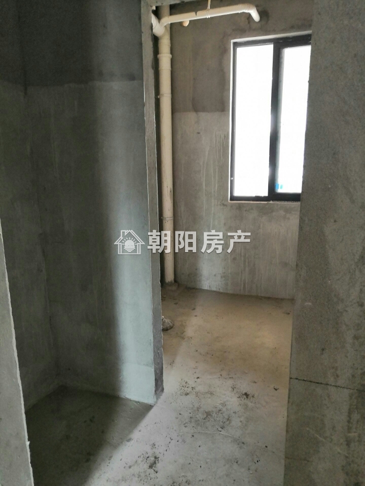 龙成奥韵 113平 南向采光三室 6681元/平 环境好