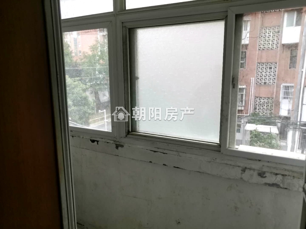 龙眼村 59平 朝南两居 满两年 交通便利 学区房