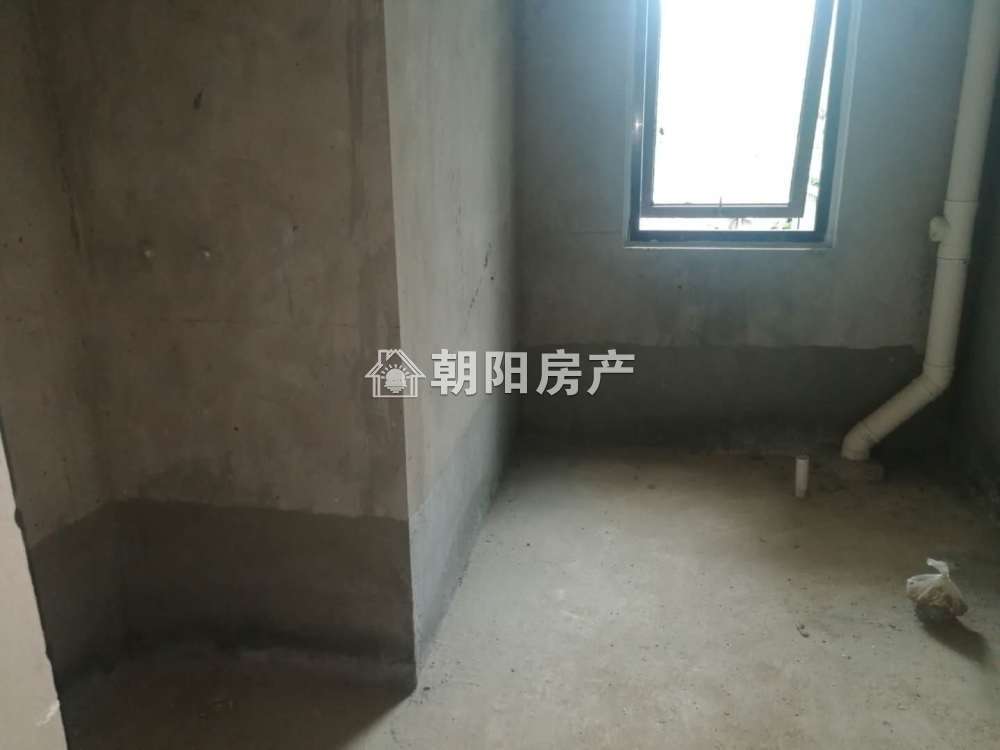 泉山湖龙湾 179平 南向四室叠墅 满两年 学区房免税