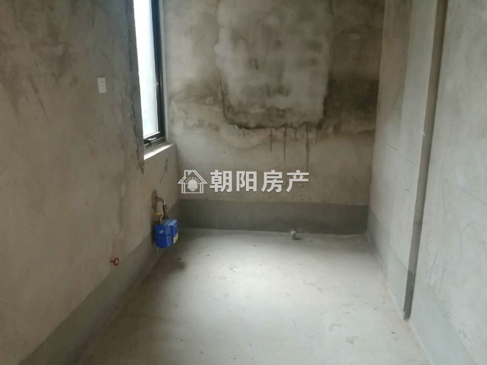 泉山湖龙湾 179平 南向四室叠墅 满两年 学区房免税