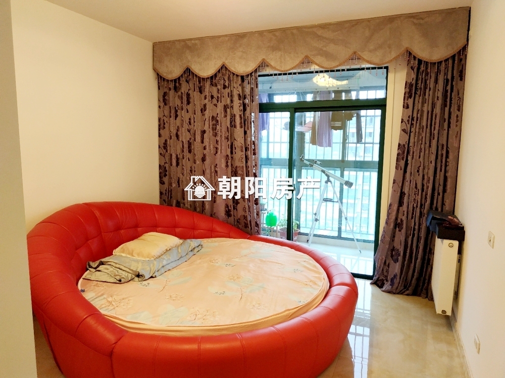 鑫诚花园 140平 南向豪装三居 满两年 学区房