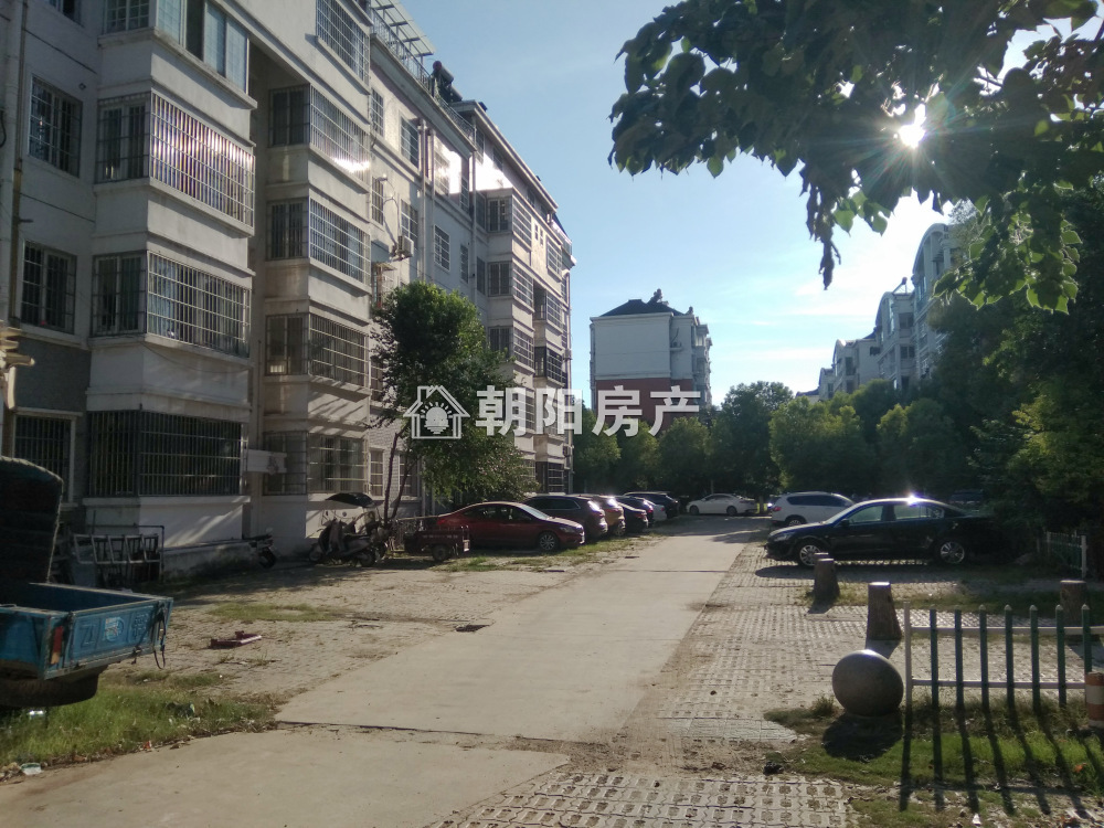 惠利江陈新村 96平 朝南两居 学区房 交通便利