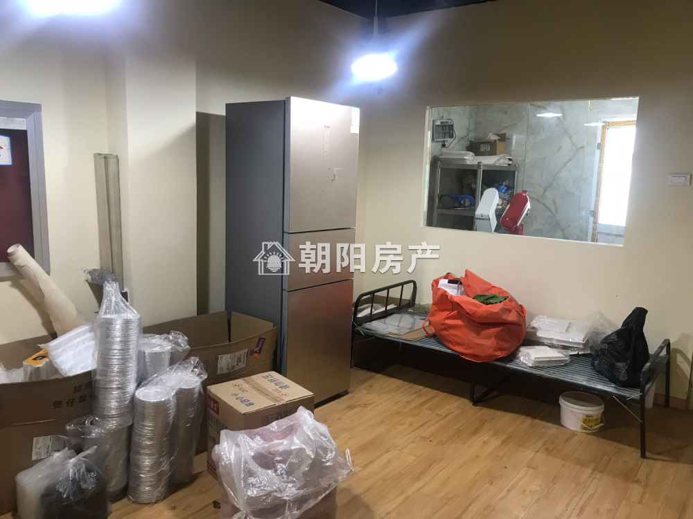 金地国际城 88平 临街商铺 优质地段 人流密集