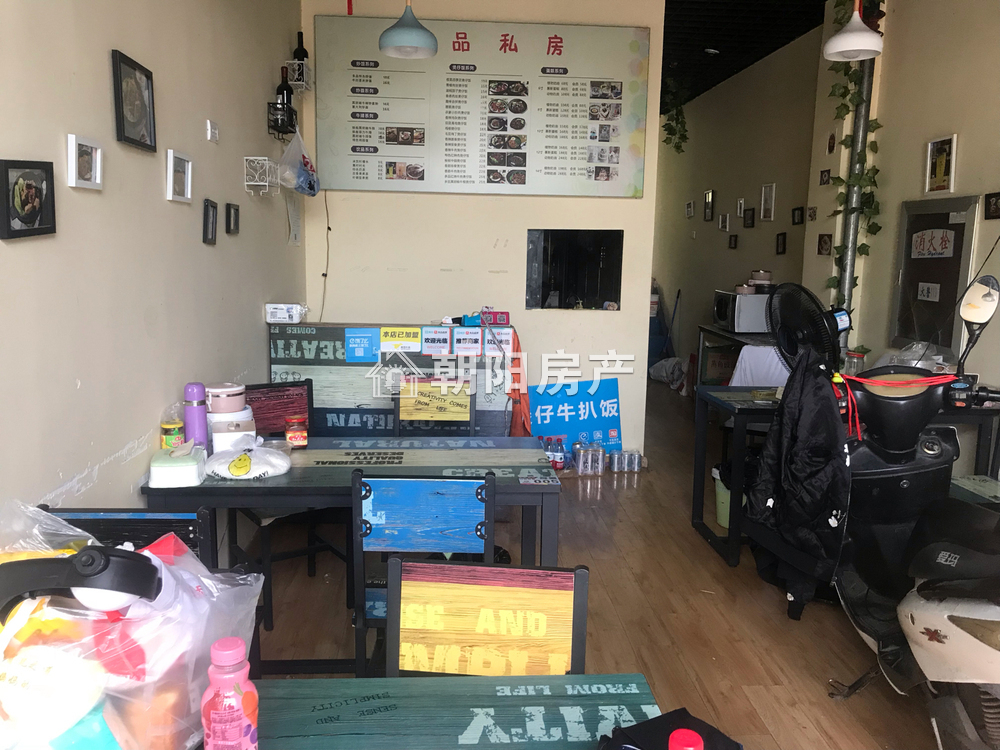 金地国际城 88平 临街商铺 优质地段 人流密集