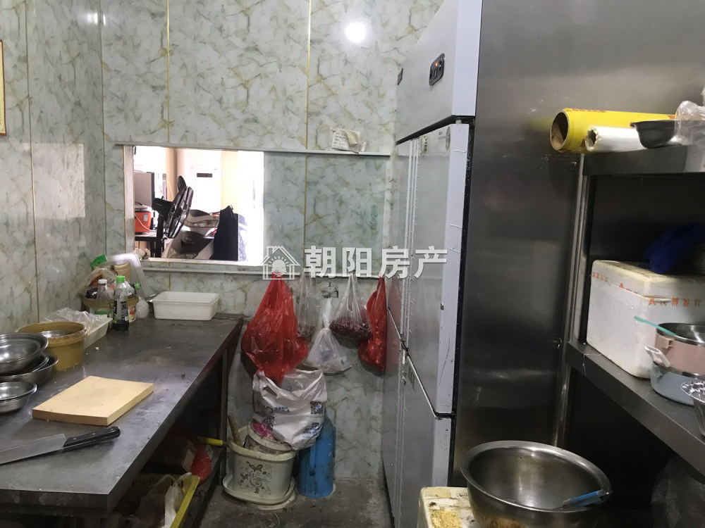 金地国际城 88平 临街商铺 优质地段 人流密集