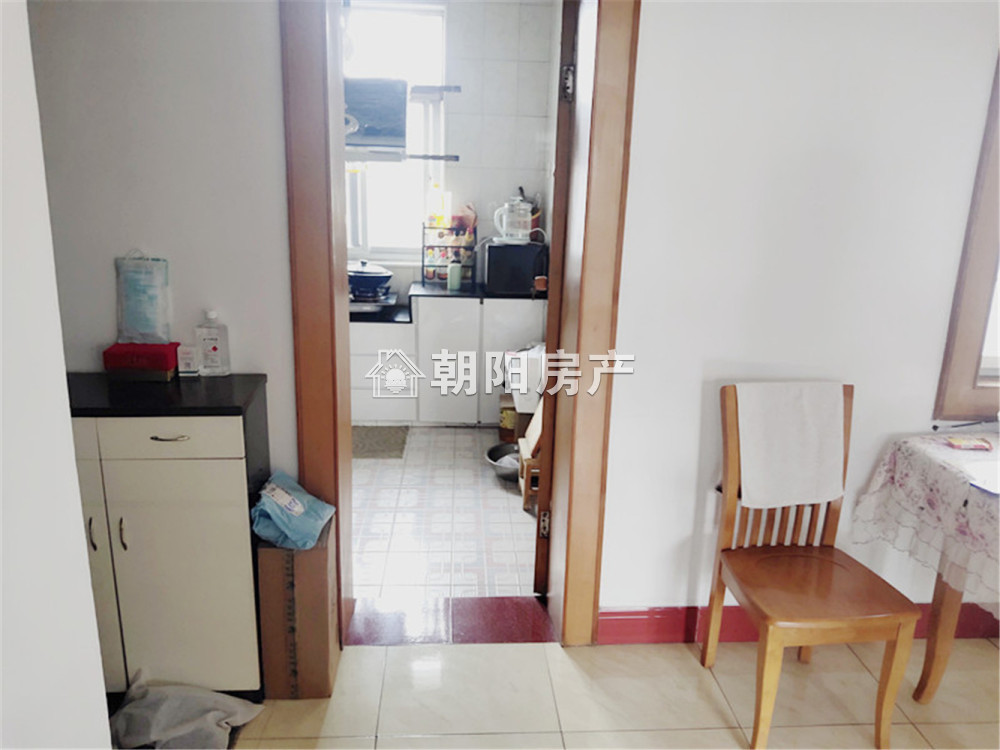 金港家园 70平 南向两居 2713元/平 学区房配套齐全