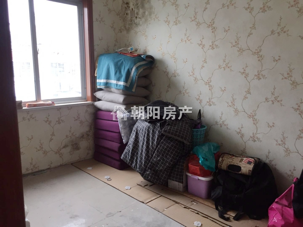 惠利江陈新村 199平 南向四室 满两年 单价2257元 交通便利