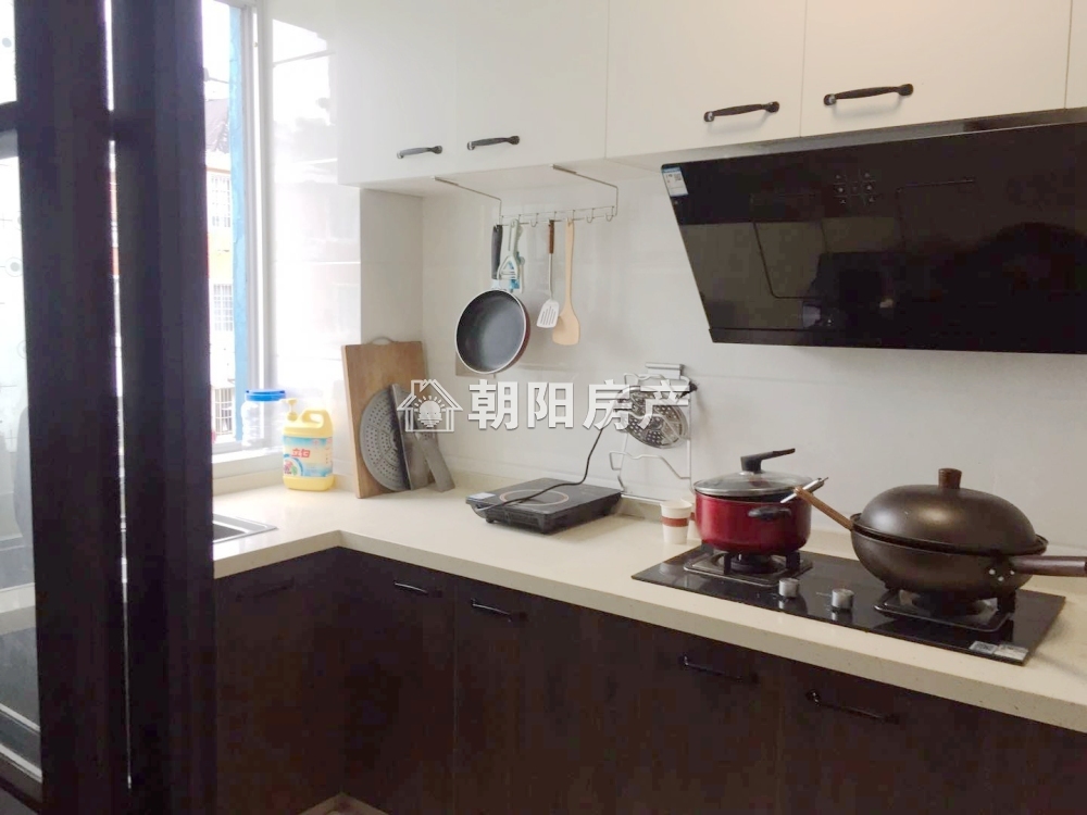 惠利江陈新村 199平 南向四室 满两年 单价2257元 交通便利