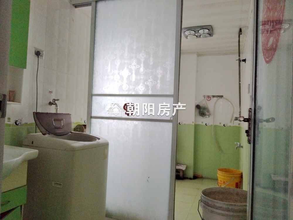 朝阳菜市场 115平 精装三室朝南 3889元/平 采光好
