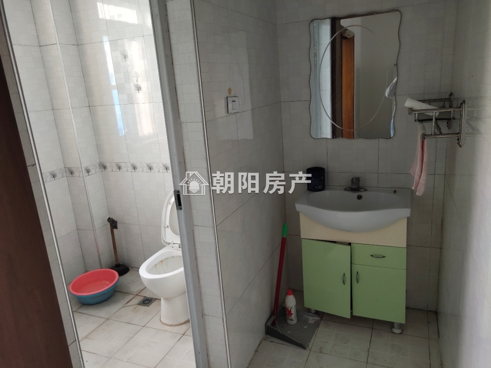 荷苑小区 93平 朝南两室 满五唯一 1715元/平