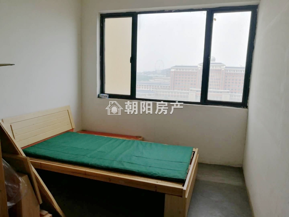西湖春天 103平 南向三居 简装 交通便利 学区房
