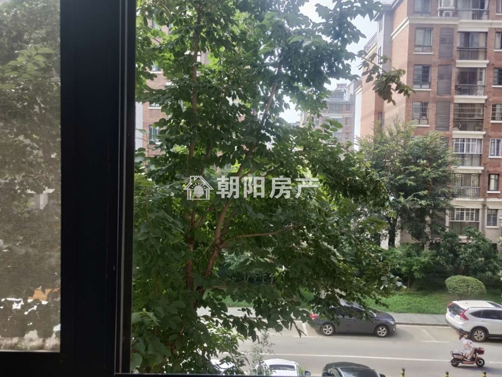金地国际城A区 122平 南向三室二厅 学区房 满两年 简装