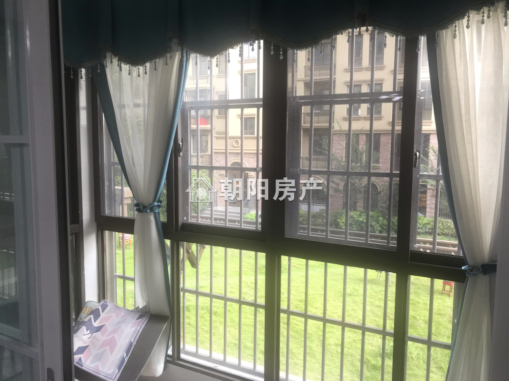 顺发泽润园二期 89平 南向精装三室 满五唯一