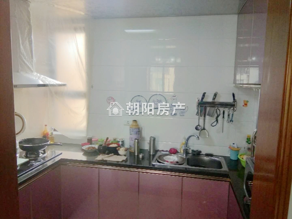 朝阳帝堡 93平 朝南精装三室 满两年 学区房