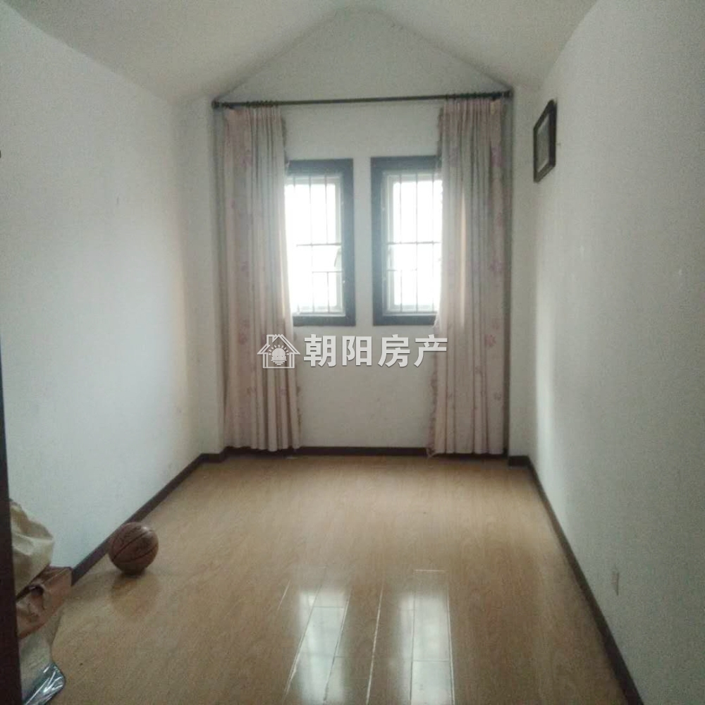 斯瑞明珠城 118平 南向三室二厅 满两年 2203元/平