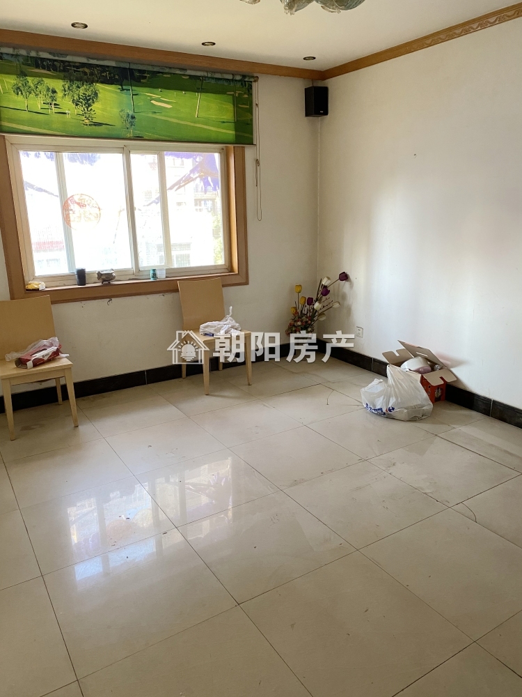 银工家属楼 86平 南向两室 2883元/平 学区房 交通便利