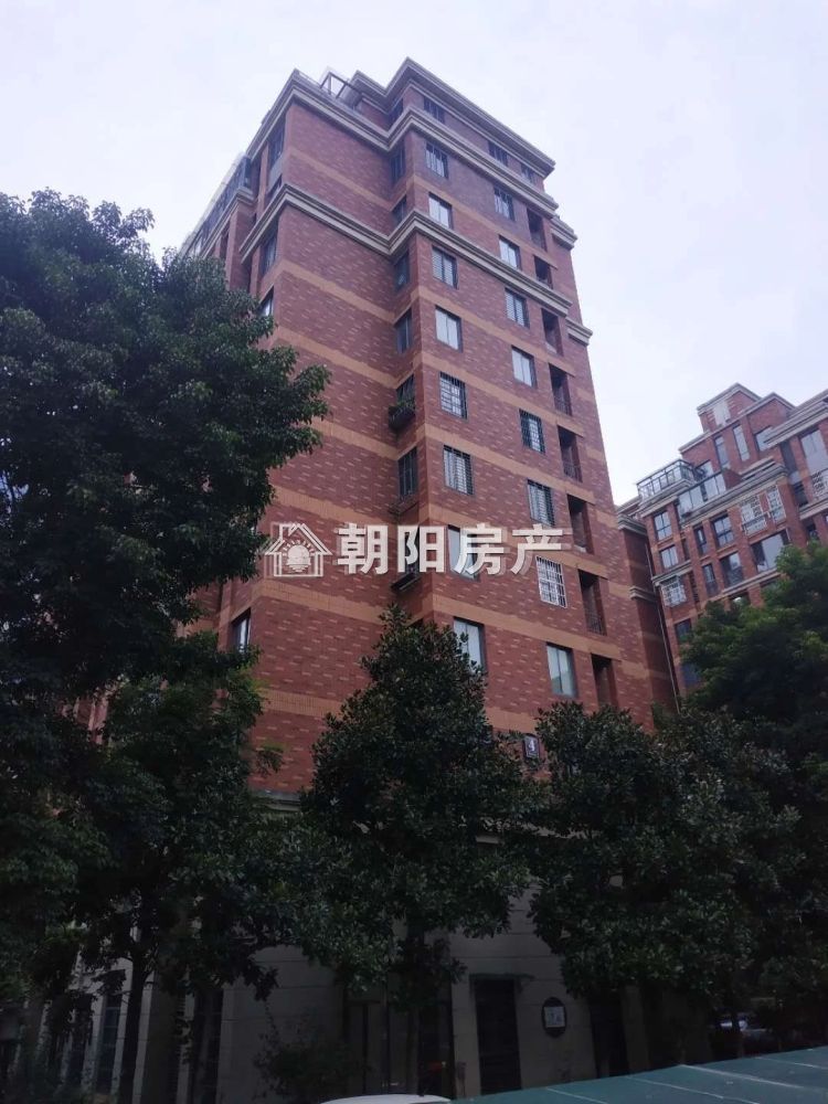 山南印象 113平 精装朝南三室 满两年 采光好 配套齐全