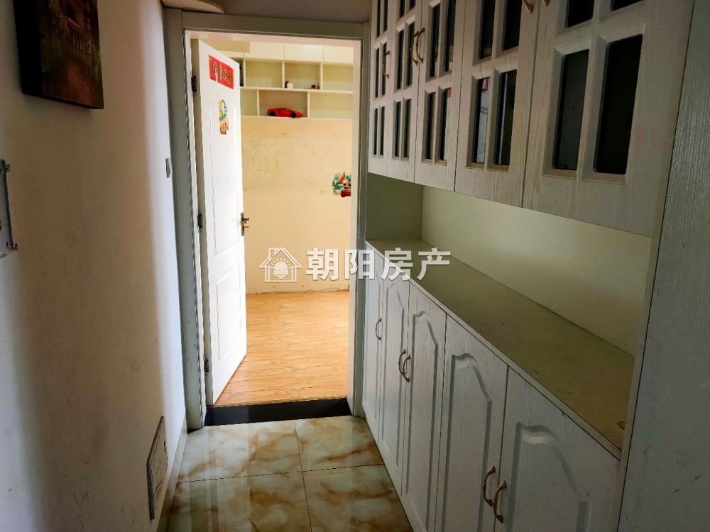 金地国际城A区 89平 精装南向两居 交通便利随时看房