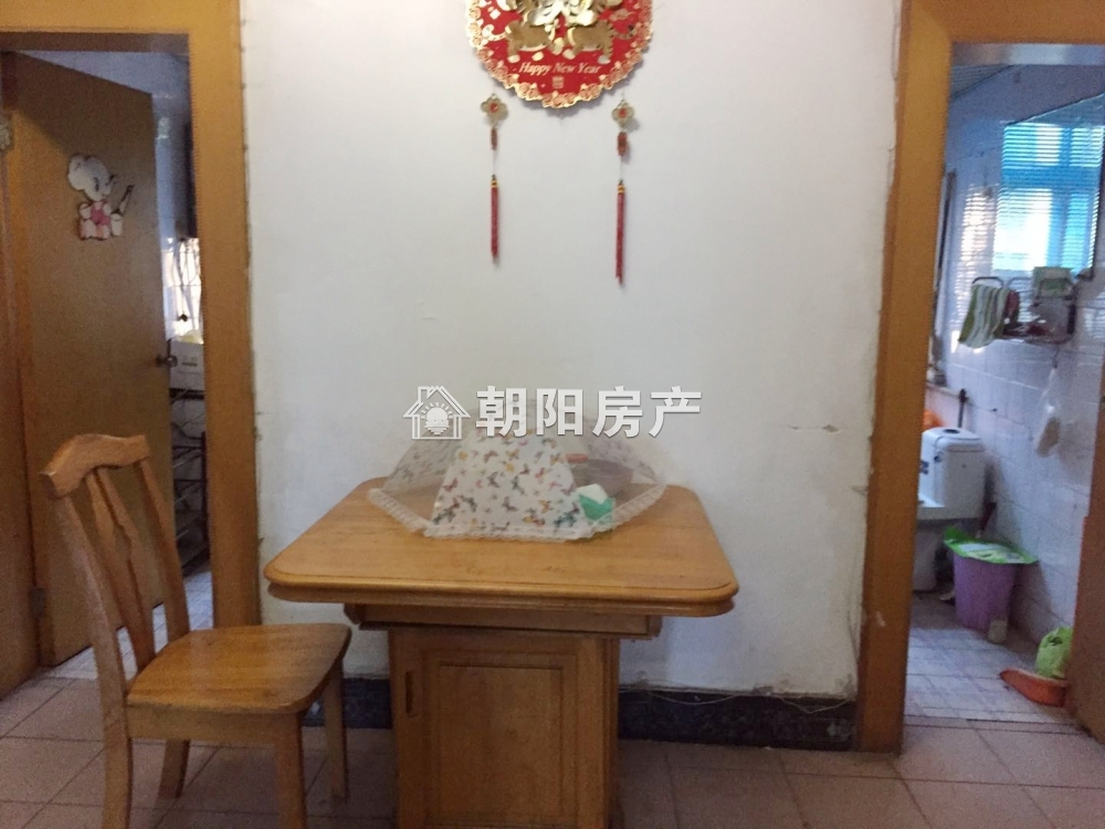 二汽新村 66平 南向两居 简装采光好 满两年 单价1810元/平