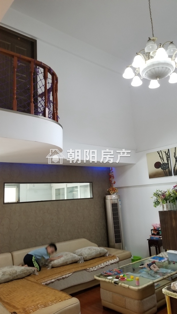 龙湖路一号 97平 精装东向三室 免税学区房 随时看房