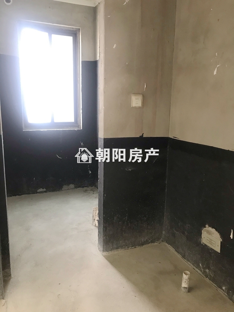 艺山南 146平 南向大三居 满两年 交通便利