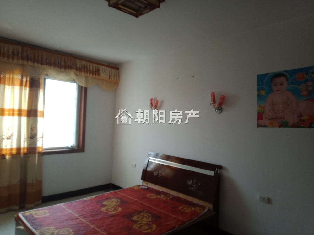 菊苑小区 88平 南向两居 1240元/平 交通便利