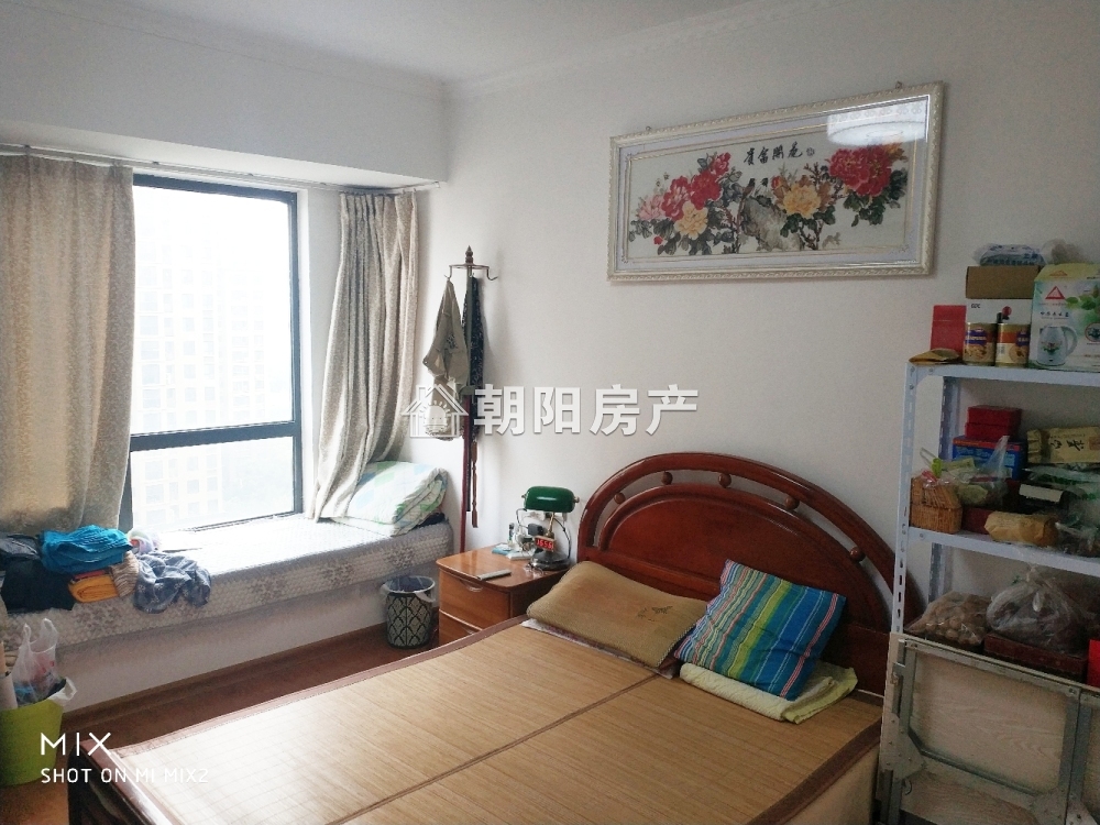 绿茵里 126平 精装三居 南向采光 交通便利 学区房