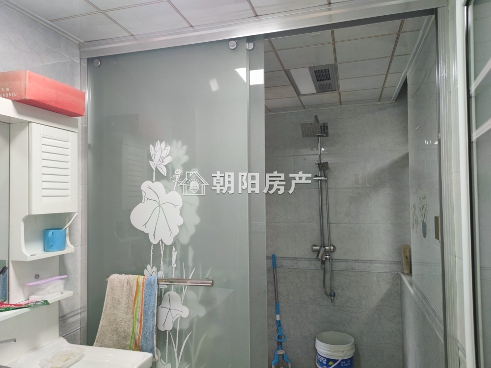 鸿朗阳光城 85平 精装朝南两室 交通便利 低总价