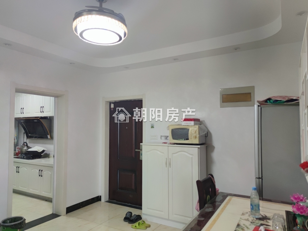 鸿朗阳光城 85平 精装朝南两室 交通便利 低总价