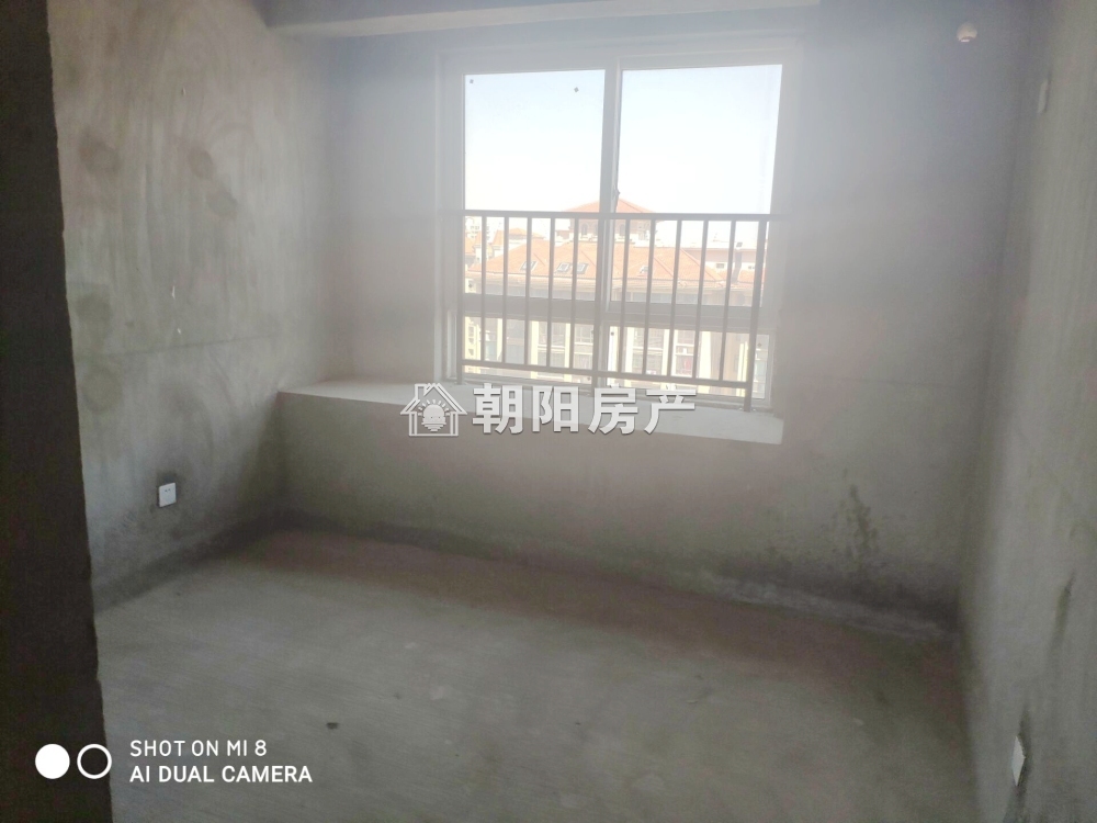 东昌庭院 121平 南向四室两厅 交通便利 学区房 毛坯