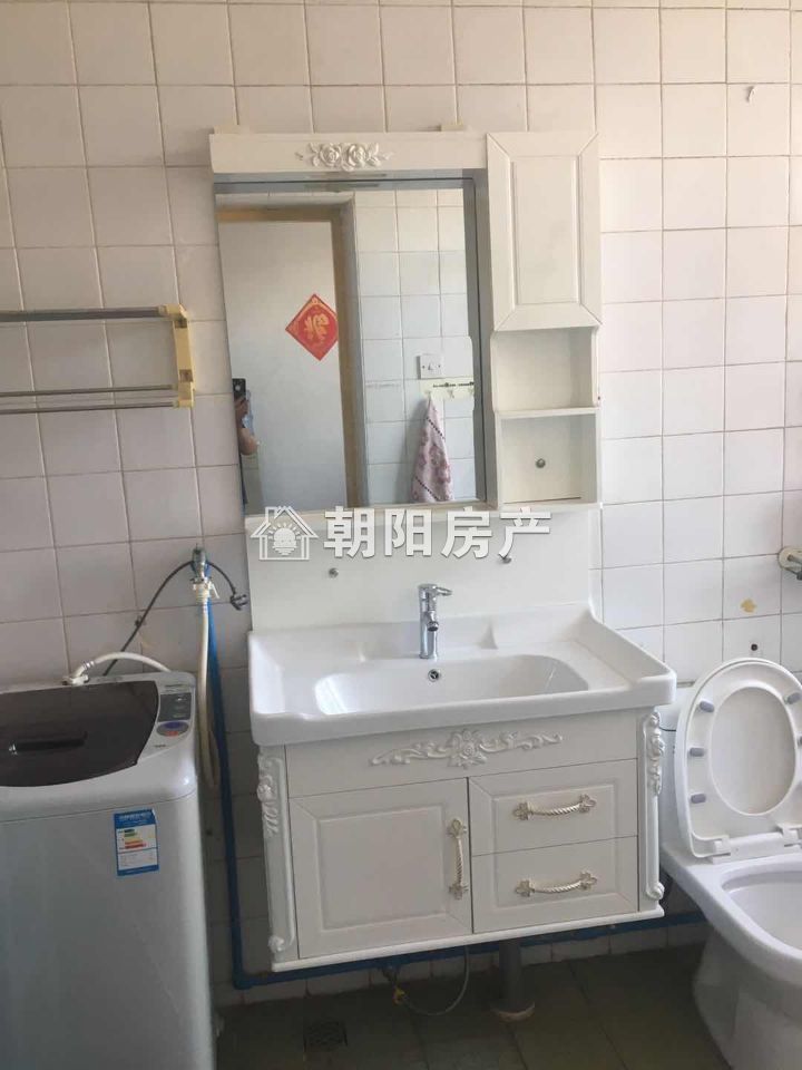 前锋二村 76平 南向两居 交通便利 学区房 配套齐全