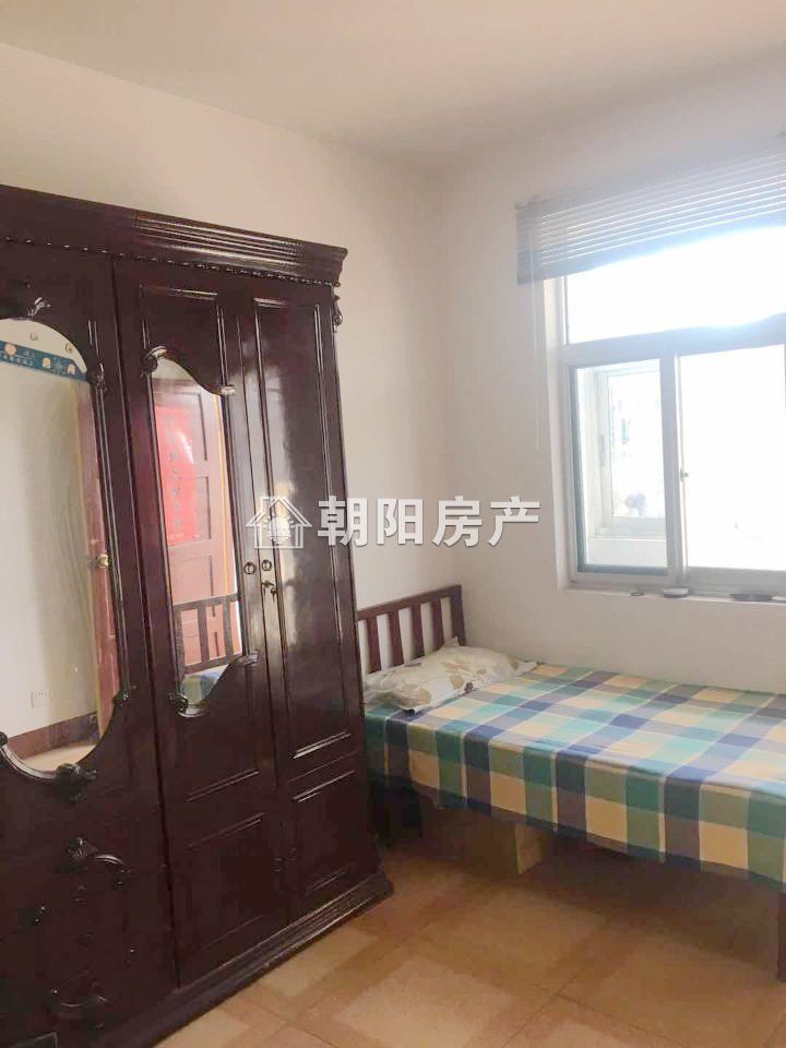 前锋二村 76平 南向两居 交通便利 学区房 配套齐全