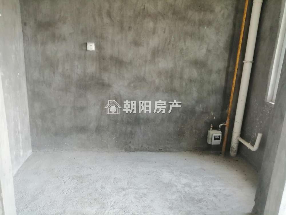 万茂华府 129平 南向大三室 交通便利 毛坯自装修