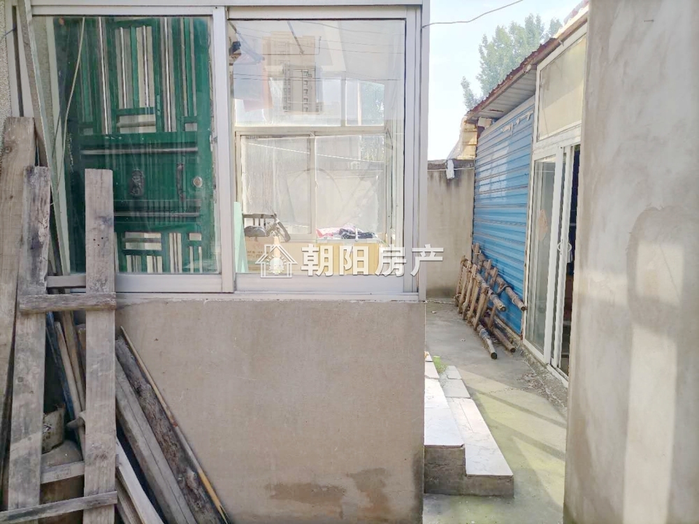 淮南师范家属楼 90平 南向三室一厅 满两年 交通便利